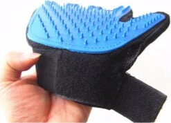 Merkloos Vachtverzorgingshandschoen -Hond Benodigdheden 1200x864