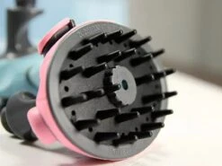 WVspecials Huisdieren Douche - Douche Voor Honden - Honden Douche - Inclusief Slang - Inclusief Drie Kraanadapters - Geschikt Voor Binnen En Buiten - Hondendouche - Hondenbad - Hondenborstel - Hondenkam - Hondenwassen - Hondenzwembad - Tuinslang -Hond Benodigdheden 1200x900 6